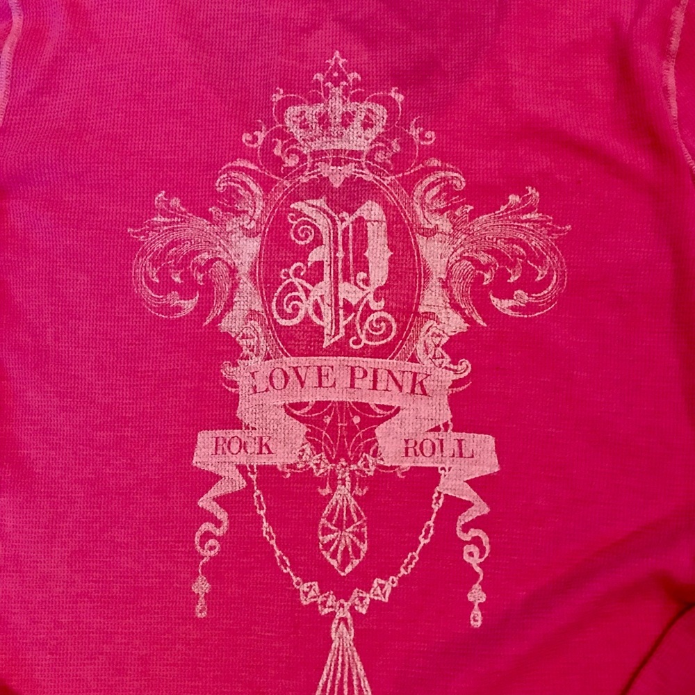 ❌ SOLD ❌ 💕 Victoria’s Secret Top 💕 - Picture 4 of 4